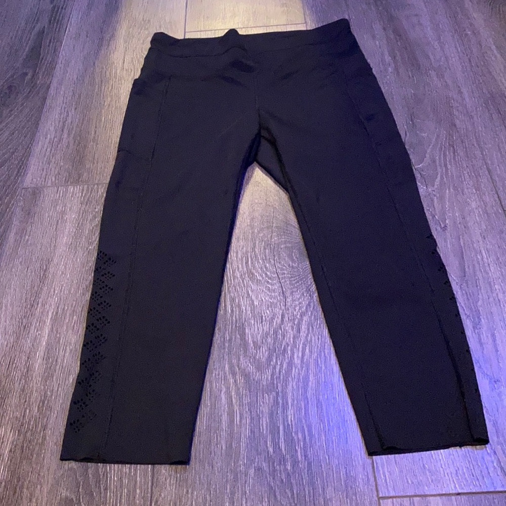 Black Capris